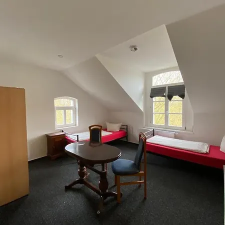 Apartment Ferienzimmer Vor Den Toren Rostocks *